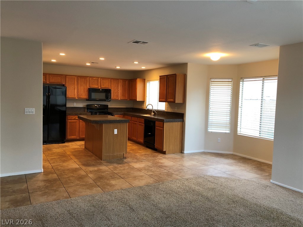 9724 Sandmist Avenue Property Photo 8