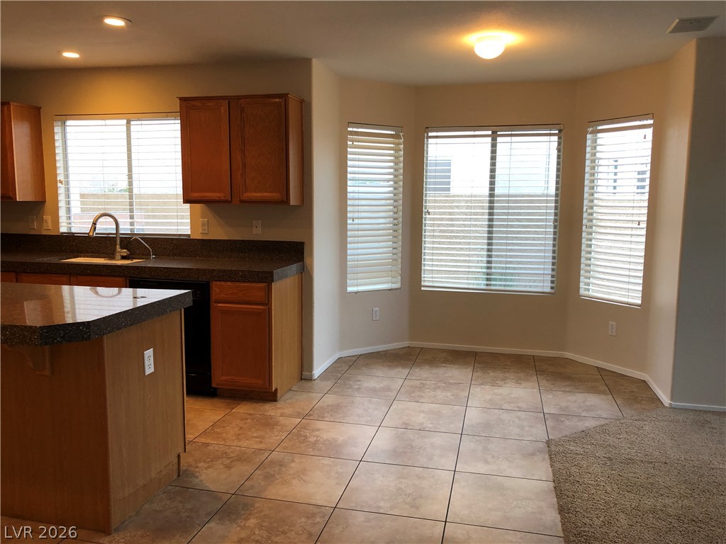 9724 Sandmist Avenue Property Photo 10