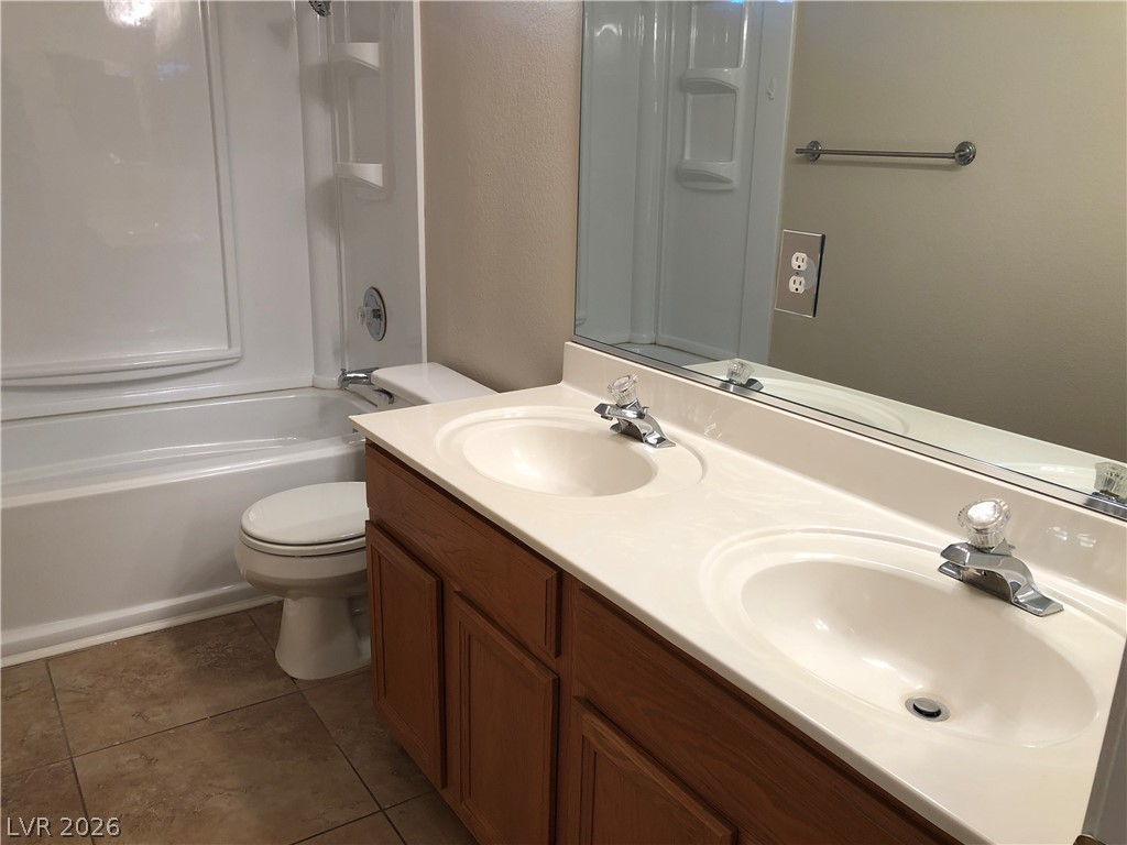 9724 Sandmist Avenue Property Photo 29