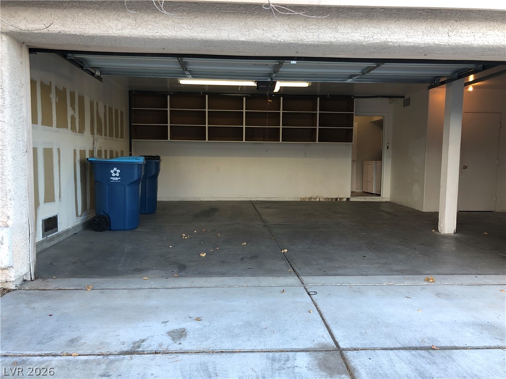 9724 Sandmist Avenue Property Photo 31
