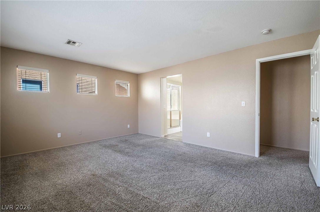 3925 Meadow Foxtail Drive Property Photo 11
