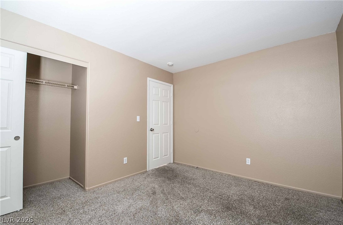 3925 Meadow Foxtail Drive Property Photo 16