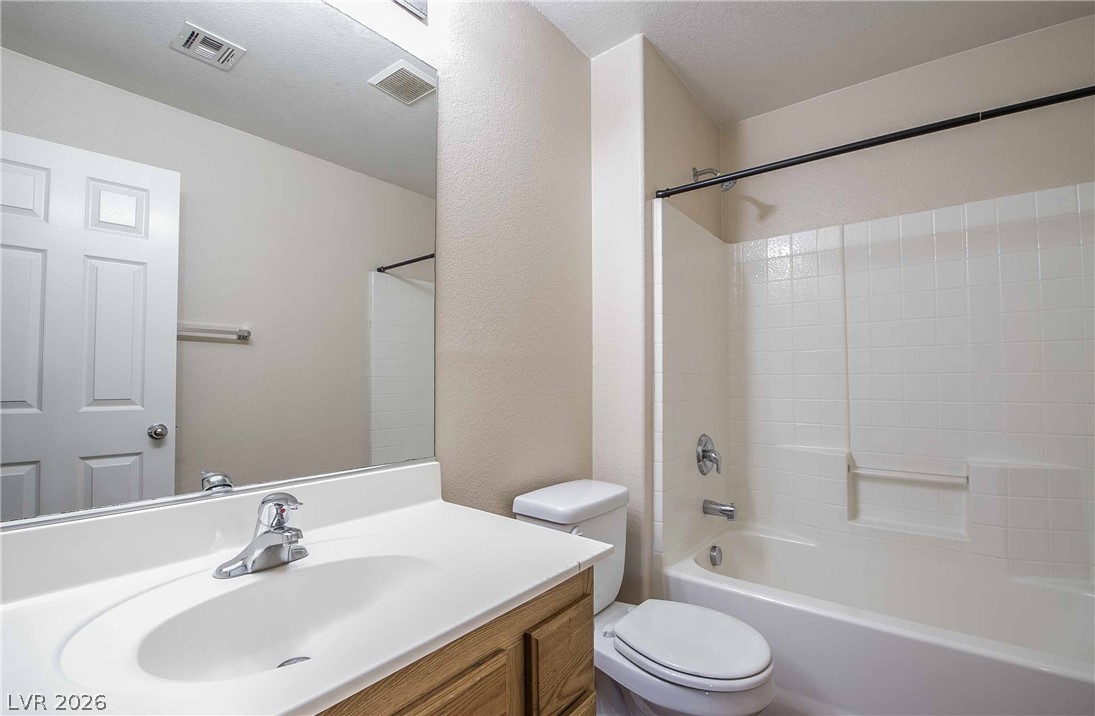 3925 Meadow Foxtail Drive Property Photo 18