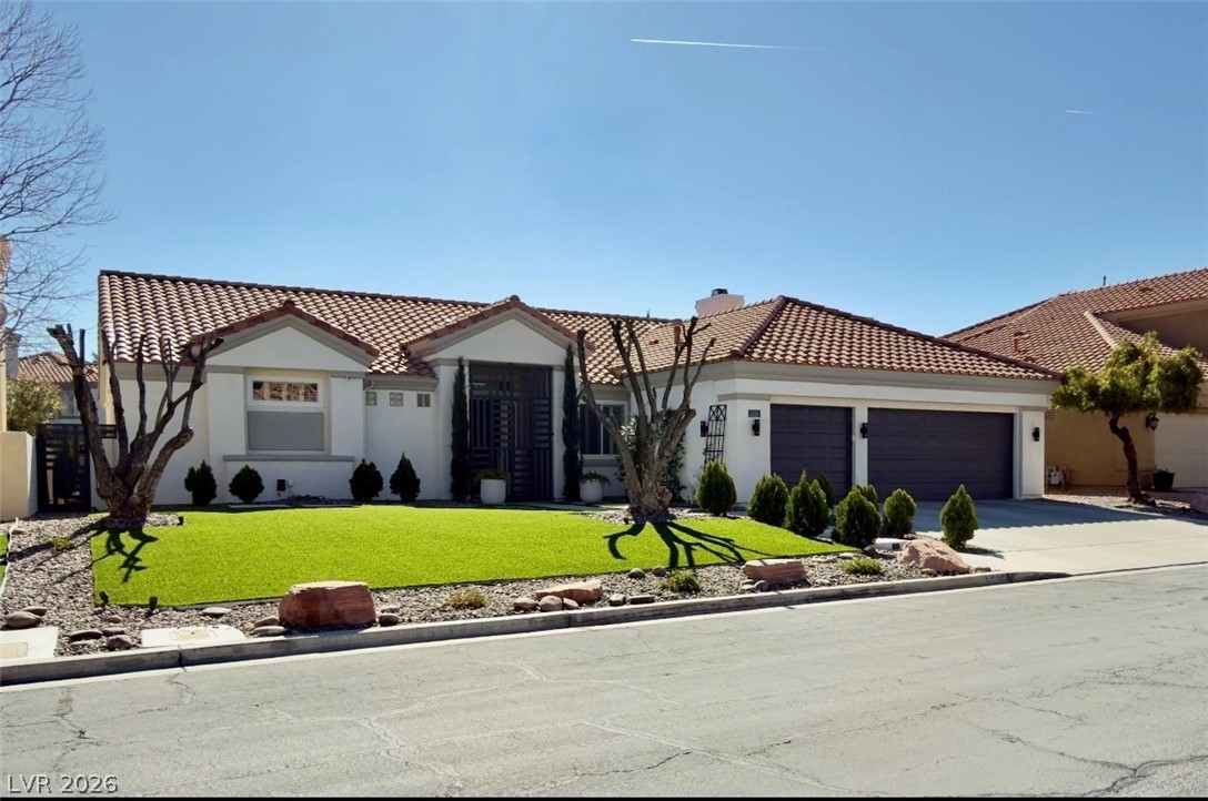1524 Breeze Canyon Drive Property Photo 1