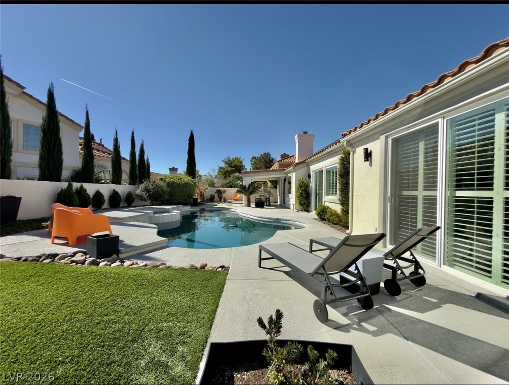 1524 Breeze Canyon Drive Property Photo 2