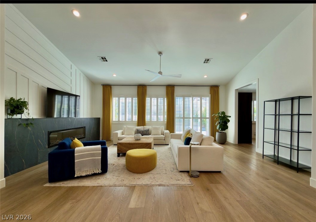 1524 Breeze Canyon Drive Property Photo 3