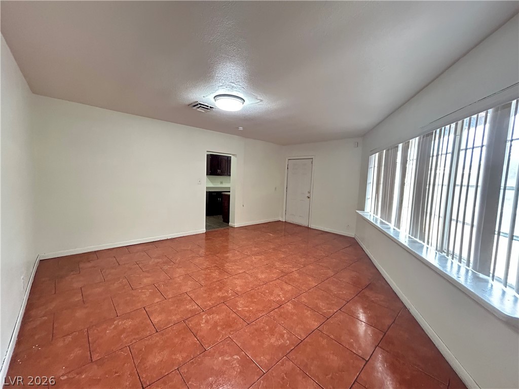 373 North Bruce Street Property Photo 20