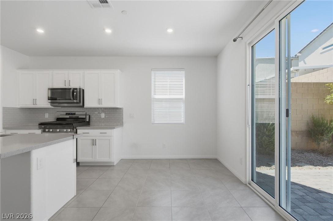 10920 Oregano Avenue Property Photo 5