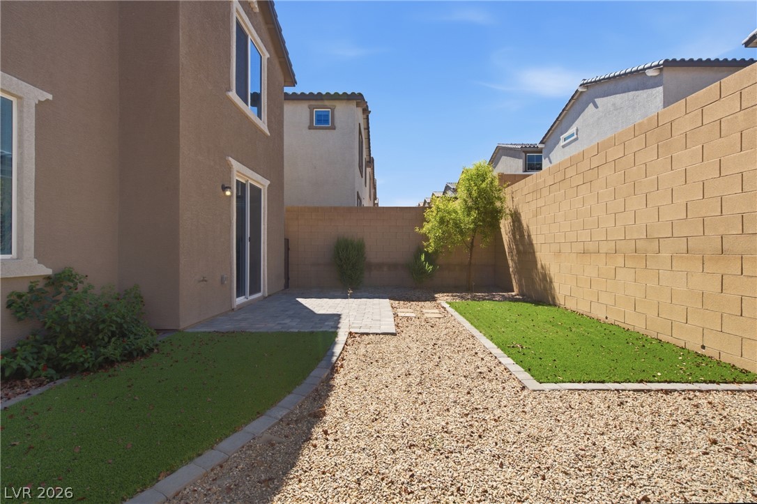 10920 Oregano Avenue Property Photo 20