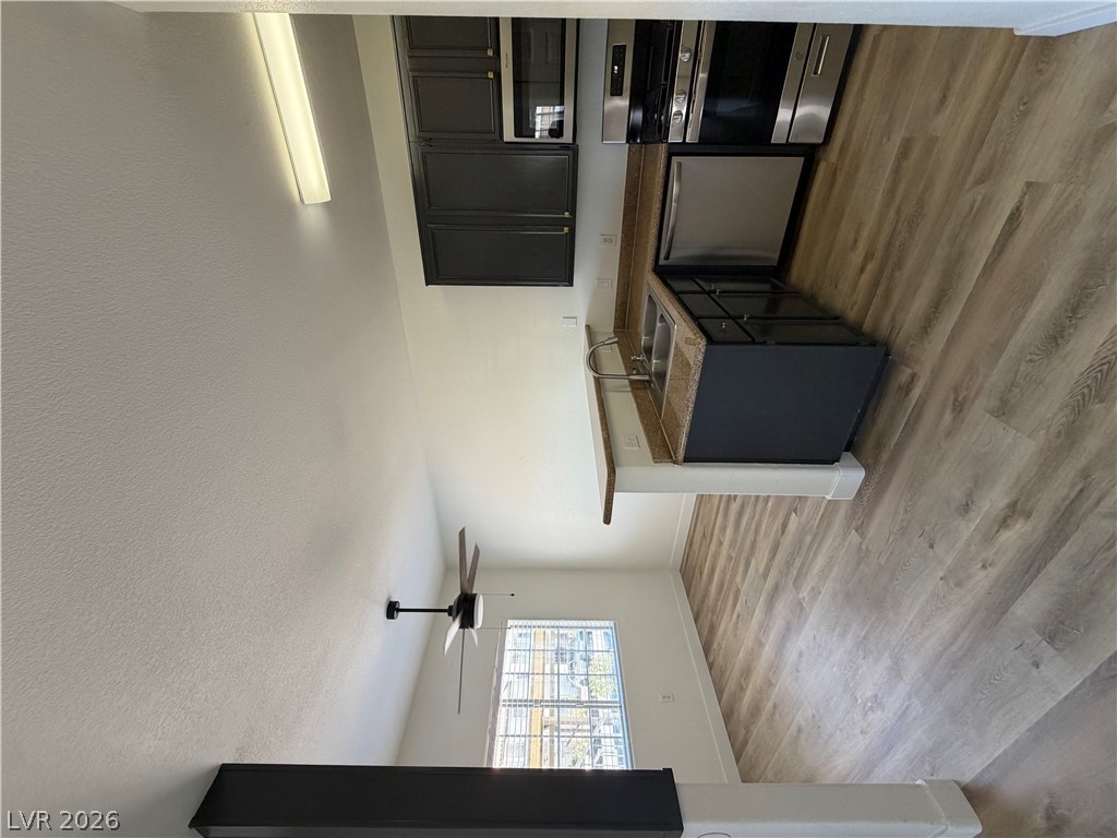 2807106 Property Photo 2