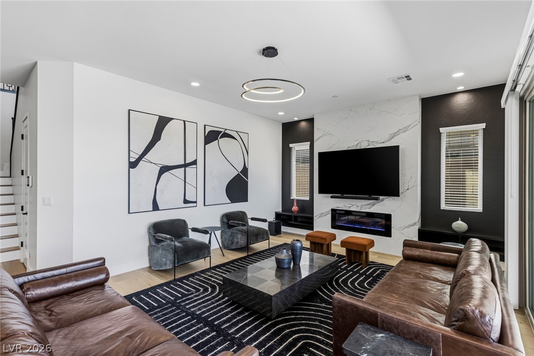 767 Glowing Horizon Street Property Photo 3