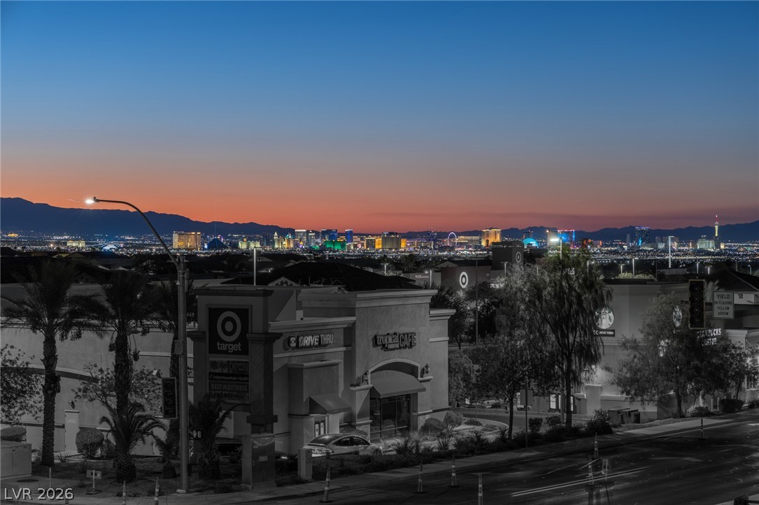 767 Glowing Horizon Street Property Photo 13