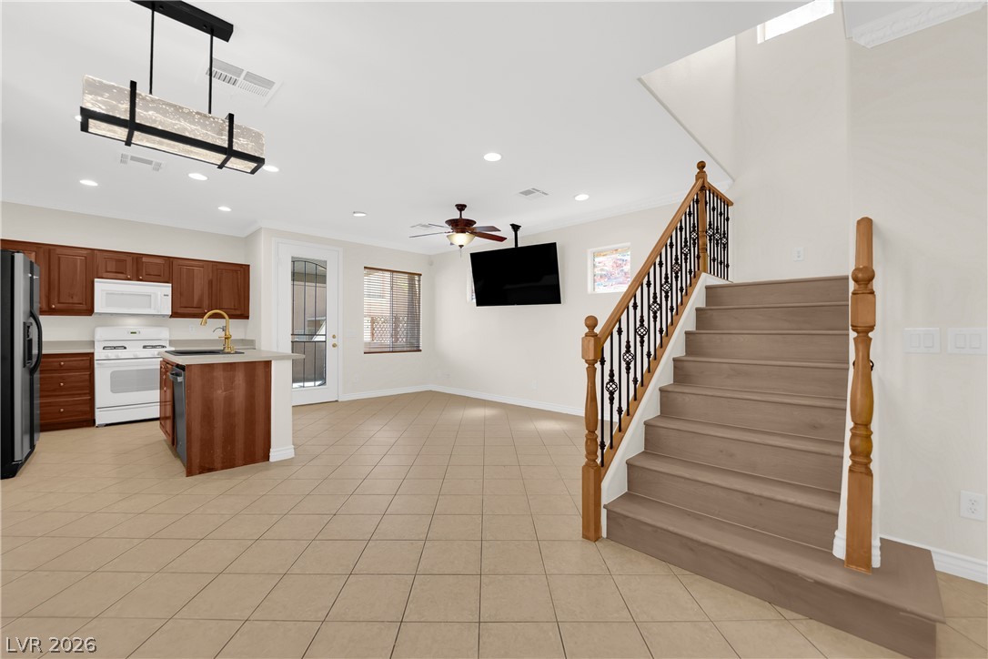 3628 Surfboard Court Property Photo 7