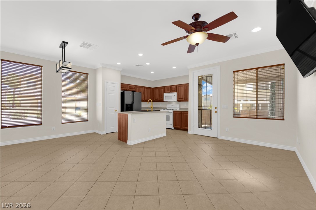 3628 Surfboard Court Property Photo 8