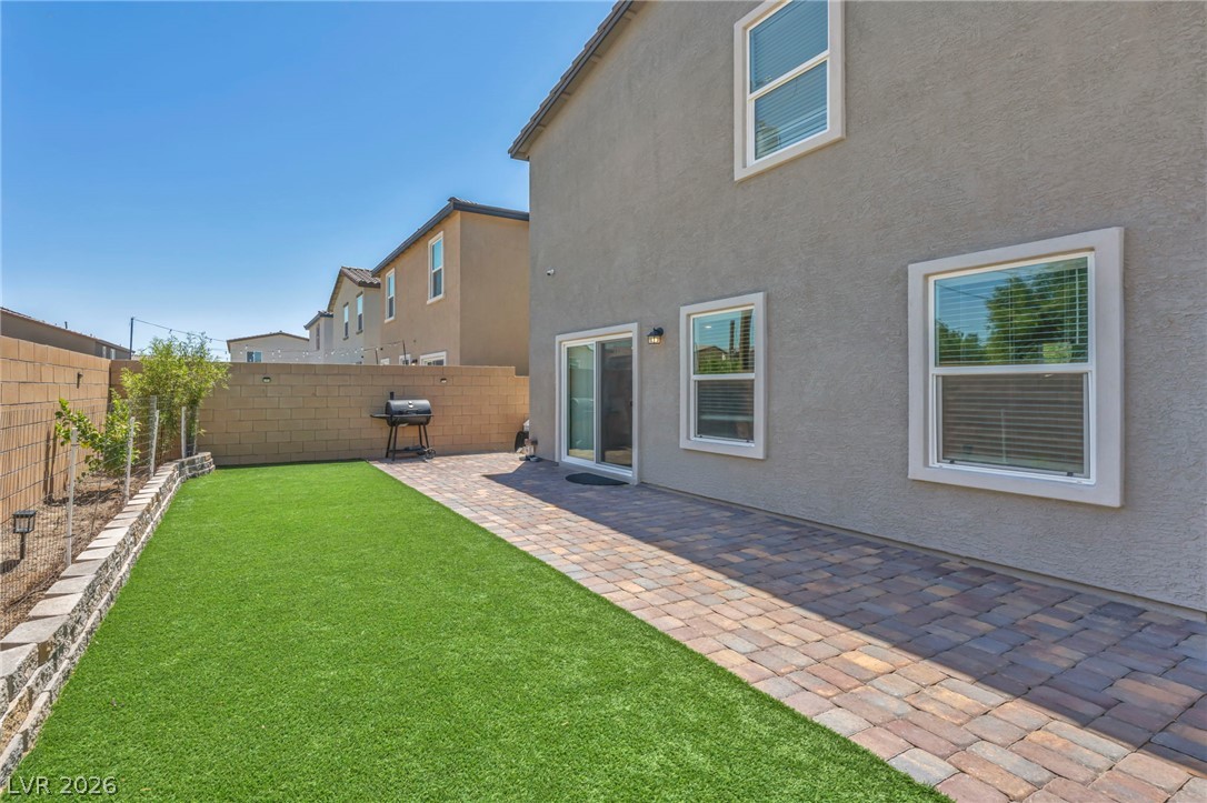 630 Harmony Rock Avenue Property Photo 43