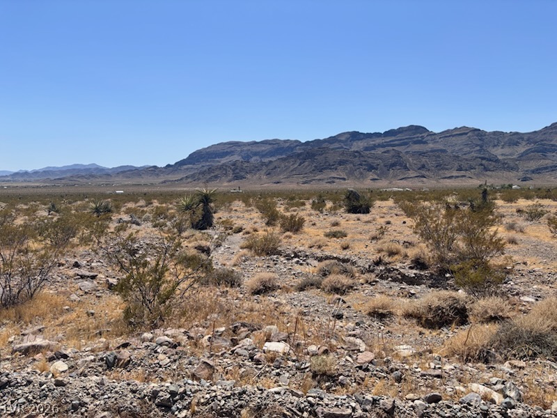560 West Stealth Road Property Photo 3