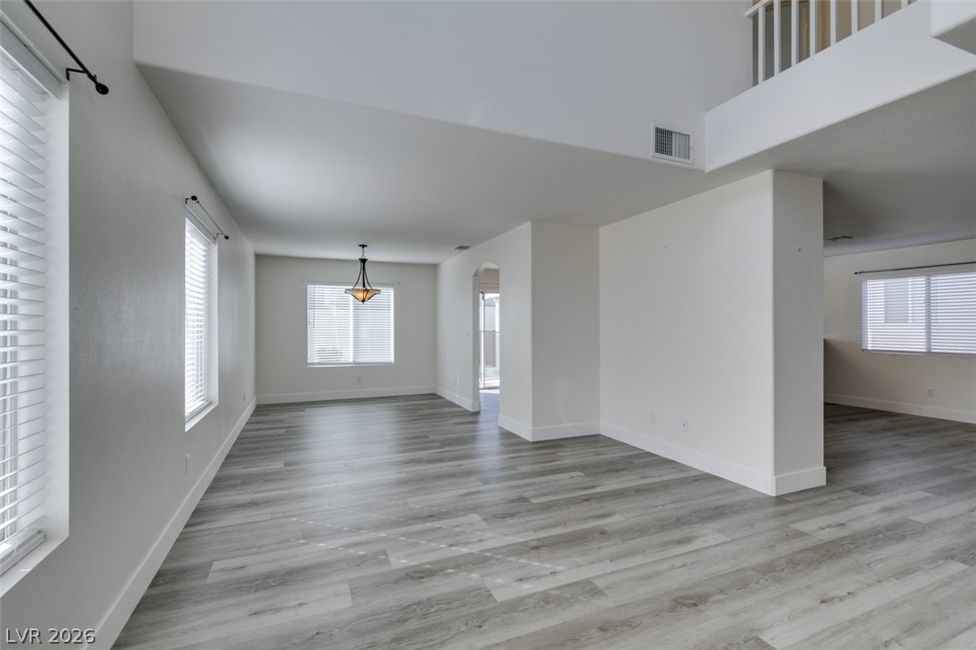 9321 Copper Bay Avenue Property Photo 8
