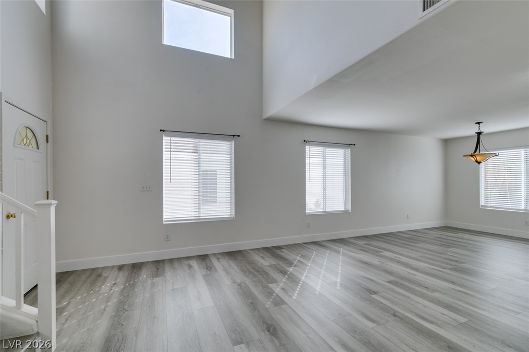 9321 Copper Bay Avenue Property Photo 11