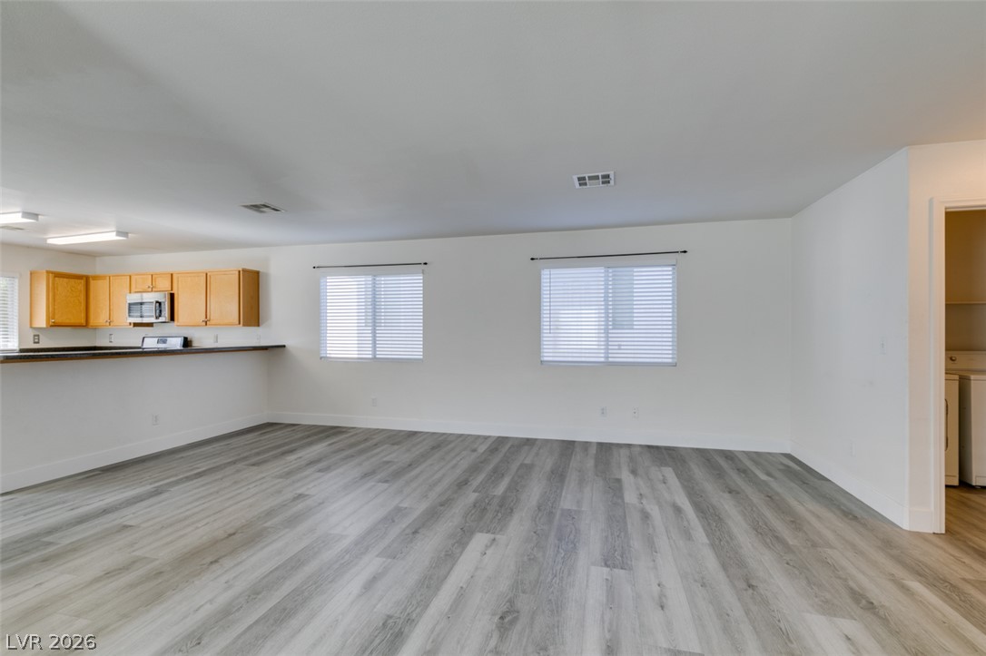 9321 Copper Bay Avenue Property Photo 16