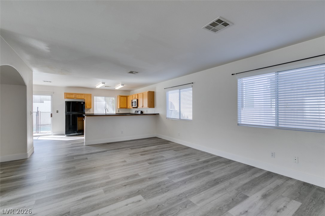 9321 Copper Bay Avenue Property Photo 17