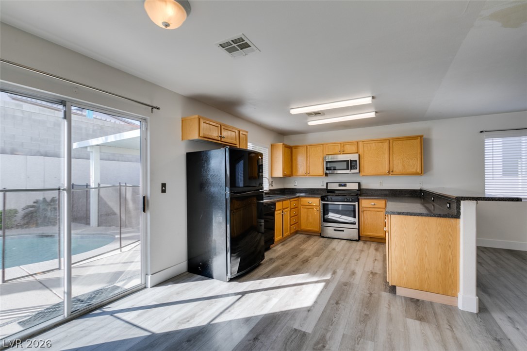 9321 Copper Bay Avenue Property Photo 26