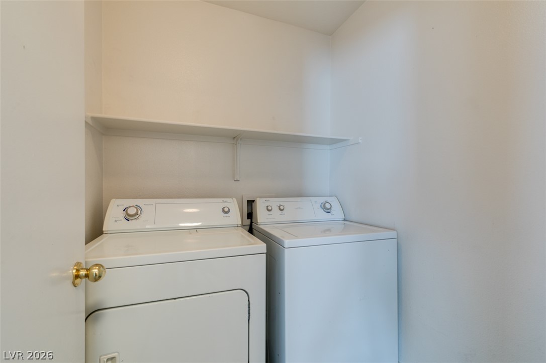 9321 Copper Bay Avenue Property Photo 32