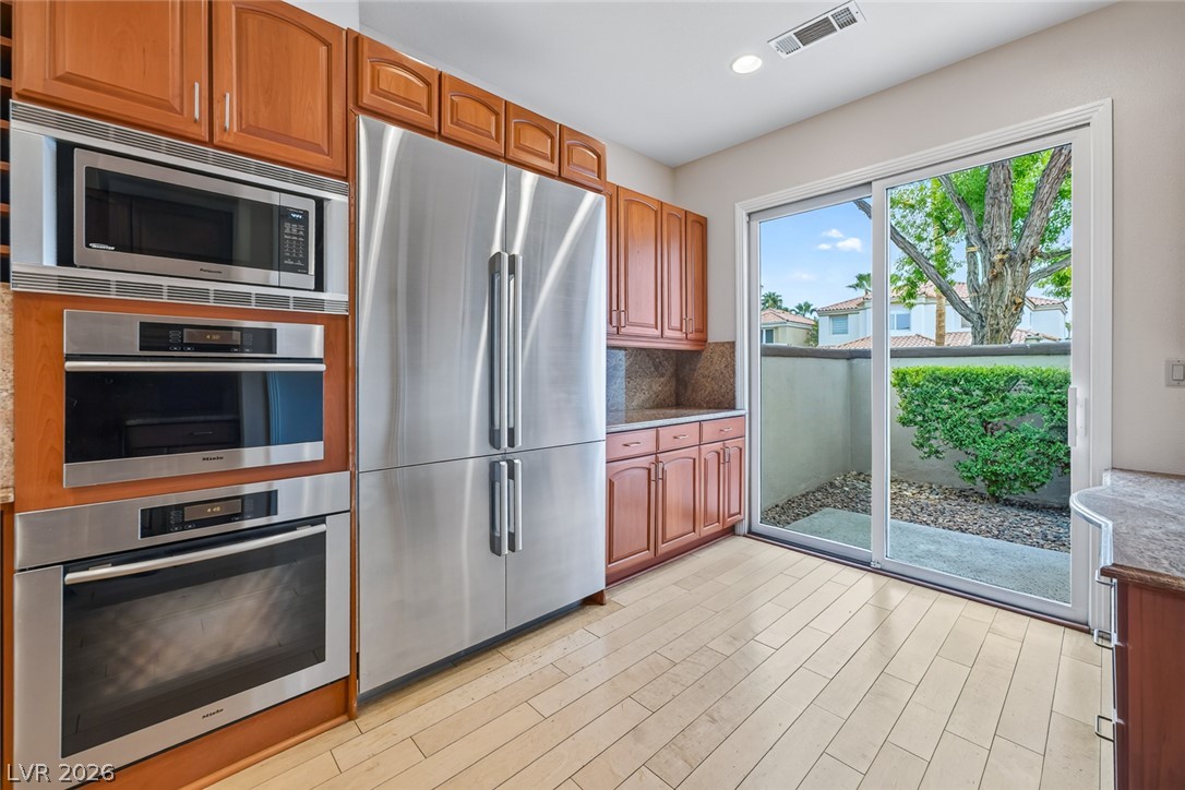 8188 Horseshoe Bend Lane Property Photo 9
