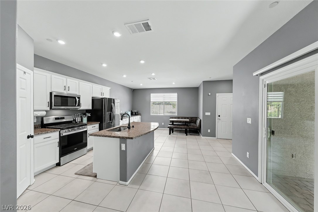 10634 Sariah Skye Avenue Property Photo 7
