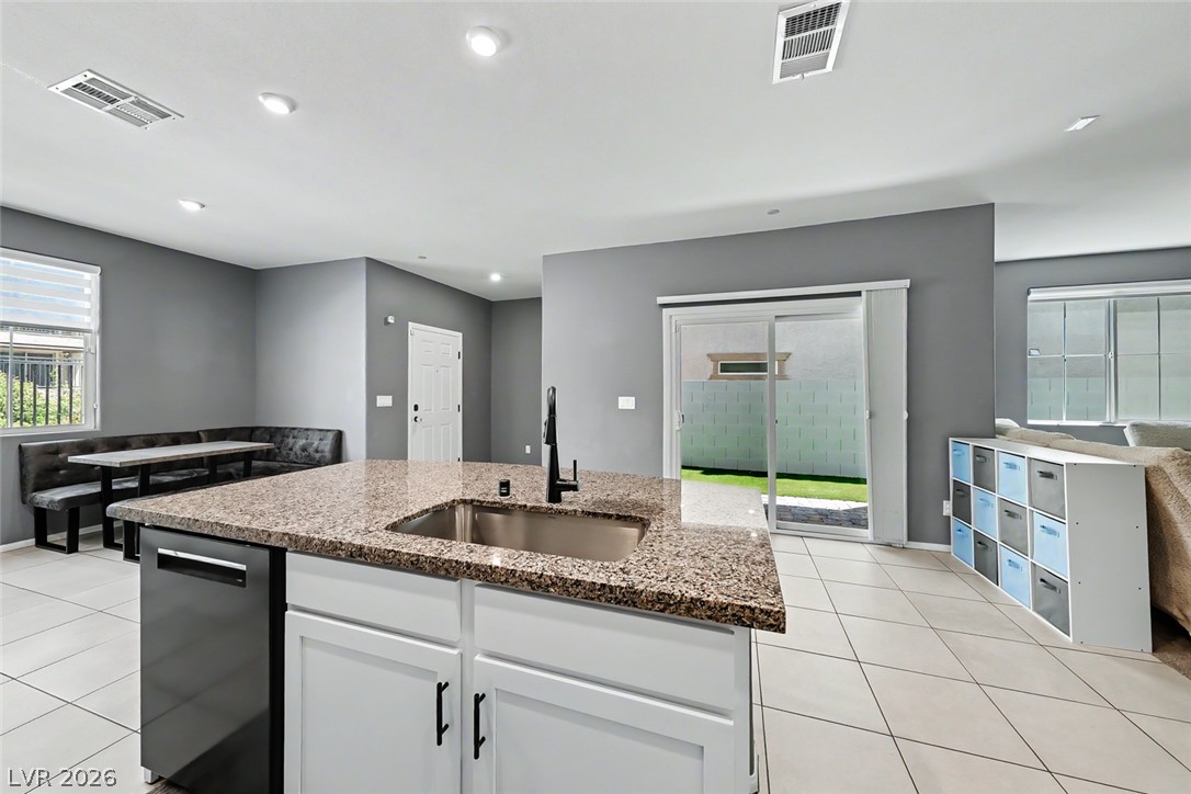 10634 Sariah Skye Avenue Property Photo 8