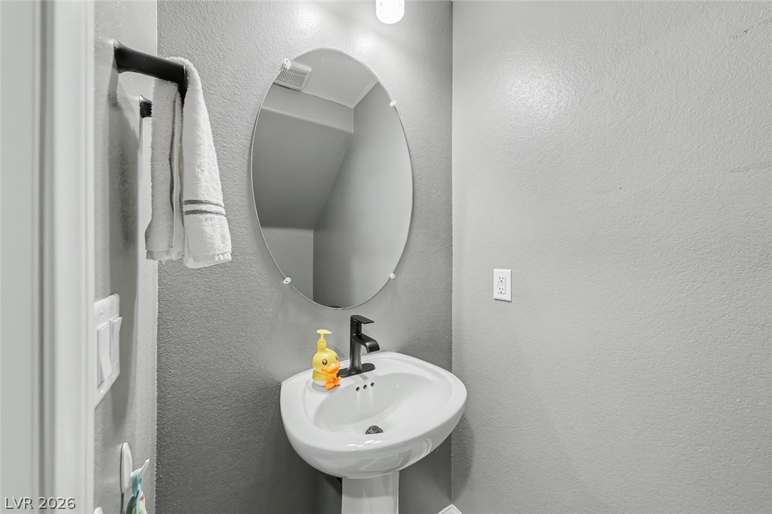 10634 Sariah Skye Avenue Property Photo 34