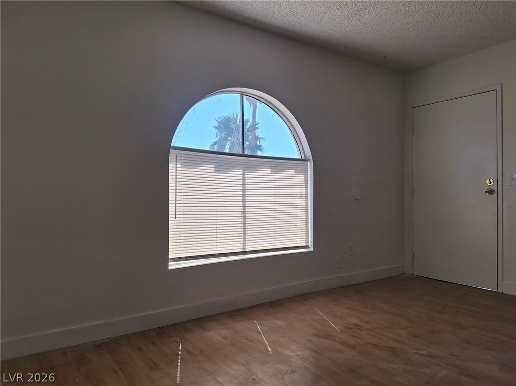 1446 Garden Circle C Property Photo 2