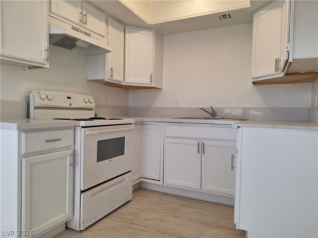 1446 Garden Circle C Property Photo 4