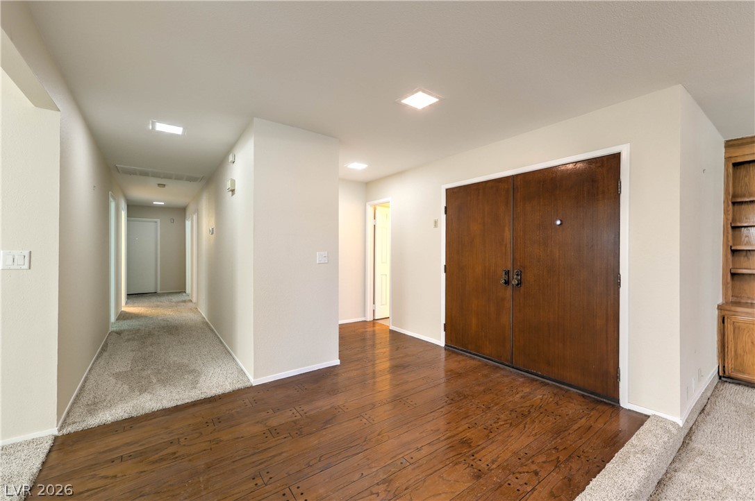 3953 Landsdown Place Property Photo 6