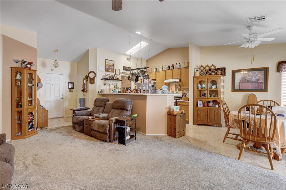 5123 Crystal Cavern Way Property Photo 5
