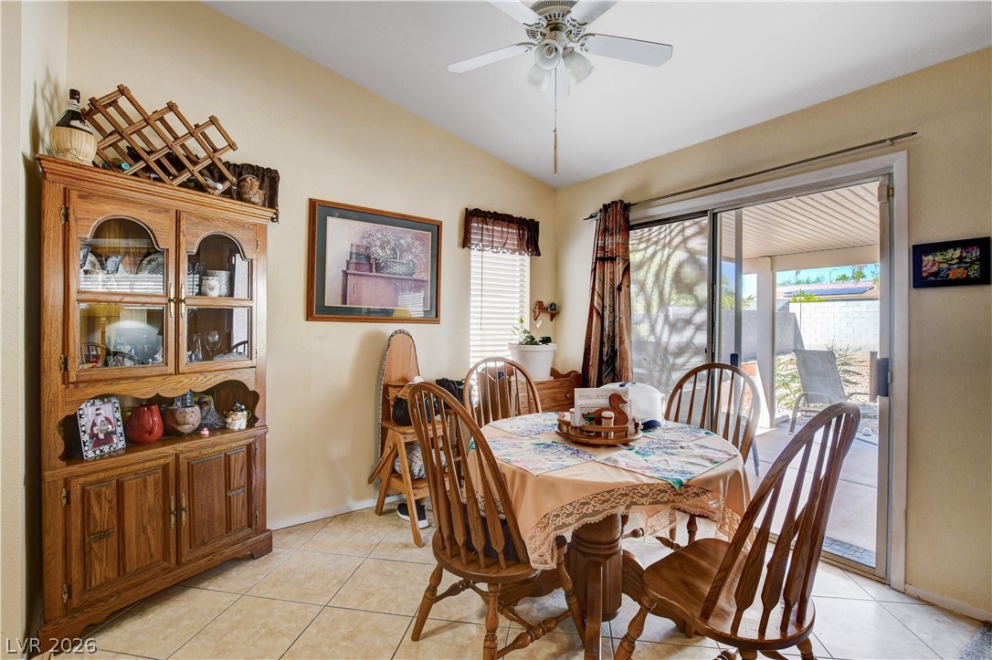 5123 Crystal Cavern Way Property Photo 10