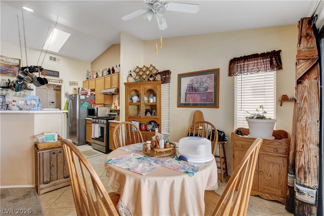 5123 Crystal Cavern Way Property Photo 13