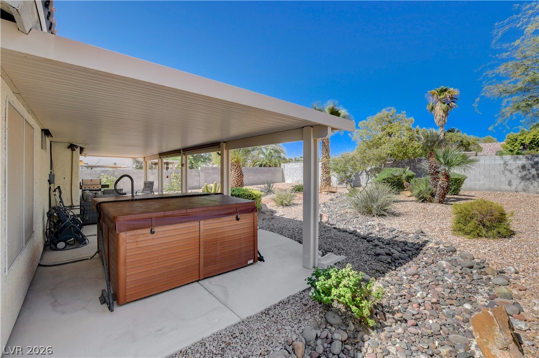 5123 Crystal Cavern Way Property Photo 27