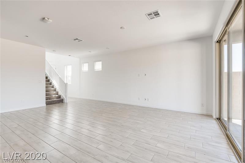 719 Foreign Reef Way Property Photo 12