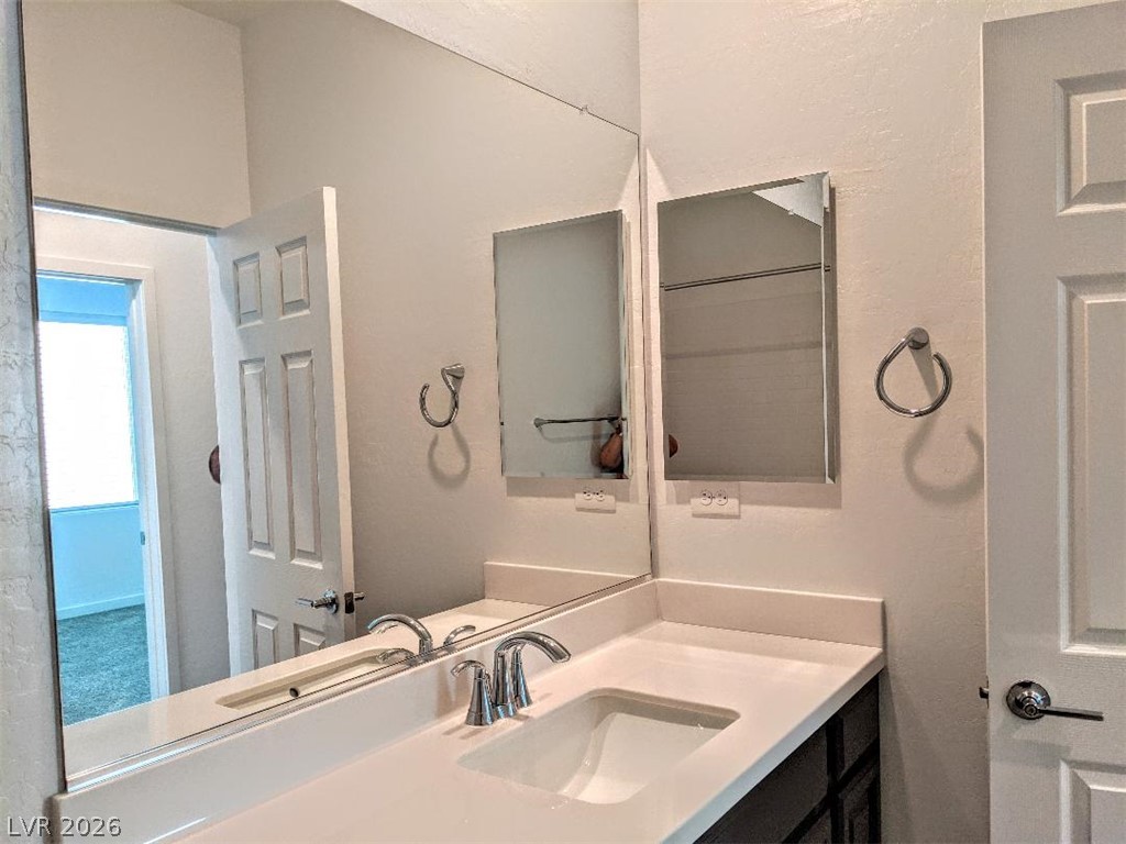 719 Foreign Reef Way Property Photo 19