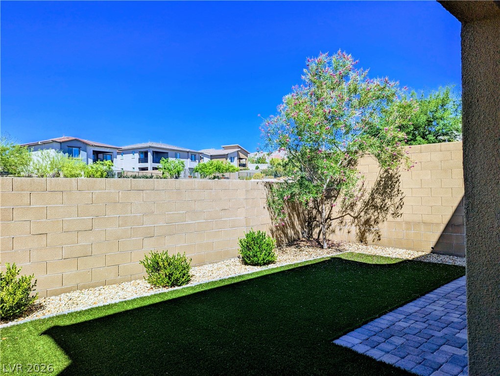 719 Foreign Reef Way Property Photo 23