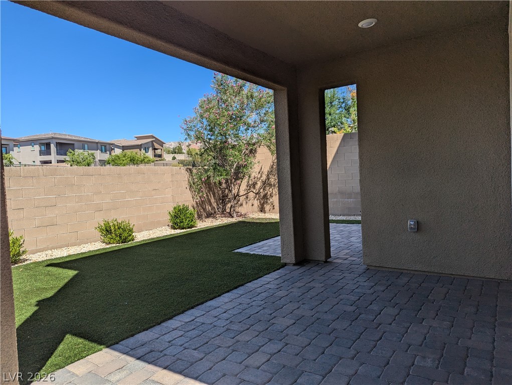 719 Foreign Reef Way Property Photo 24