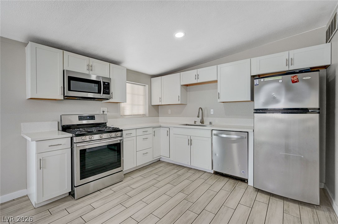 3305 Wright Avenue Property Photo 1