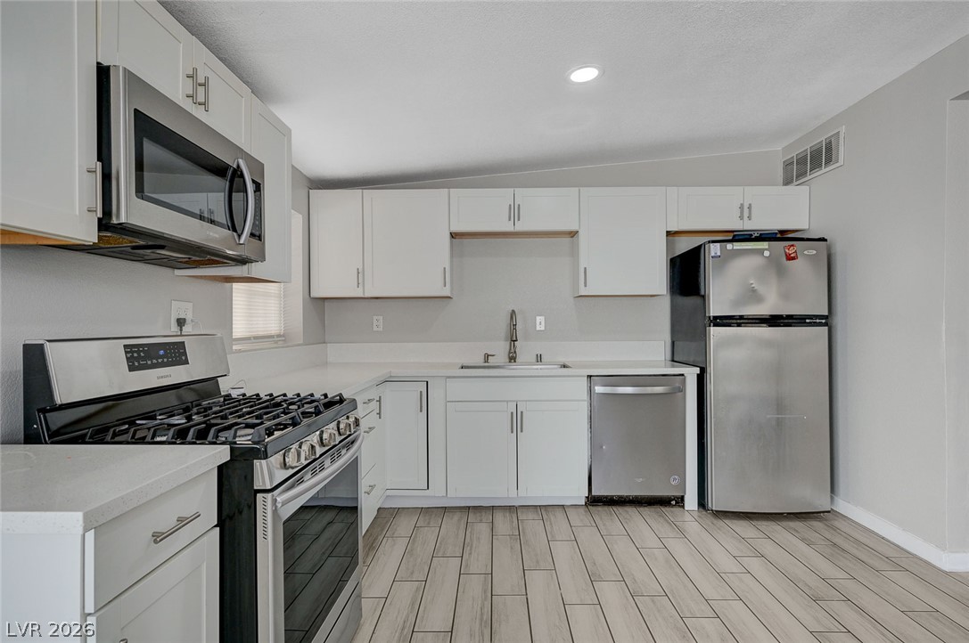 3305 Wright Avenue Property Photo 7