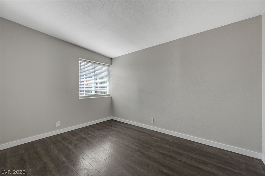 3305 Wright Avenue Property Photo 16