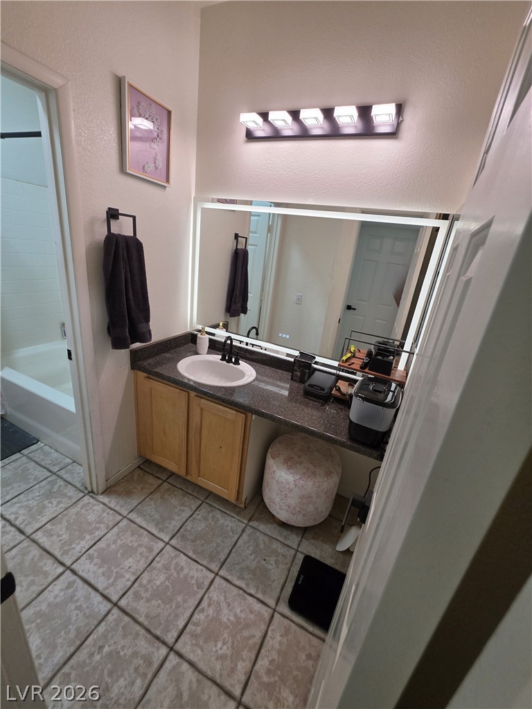 7904 Limbwood Court Property Photo 12