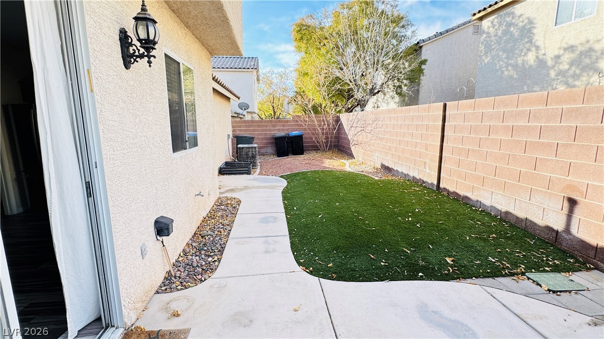 2713 Good Fellows Street Property Photo 4