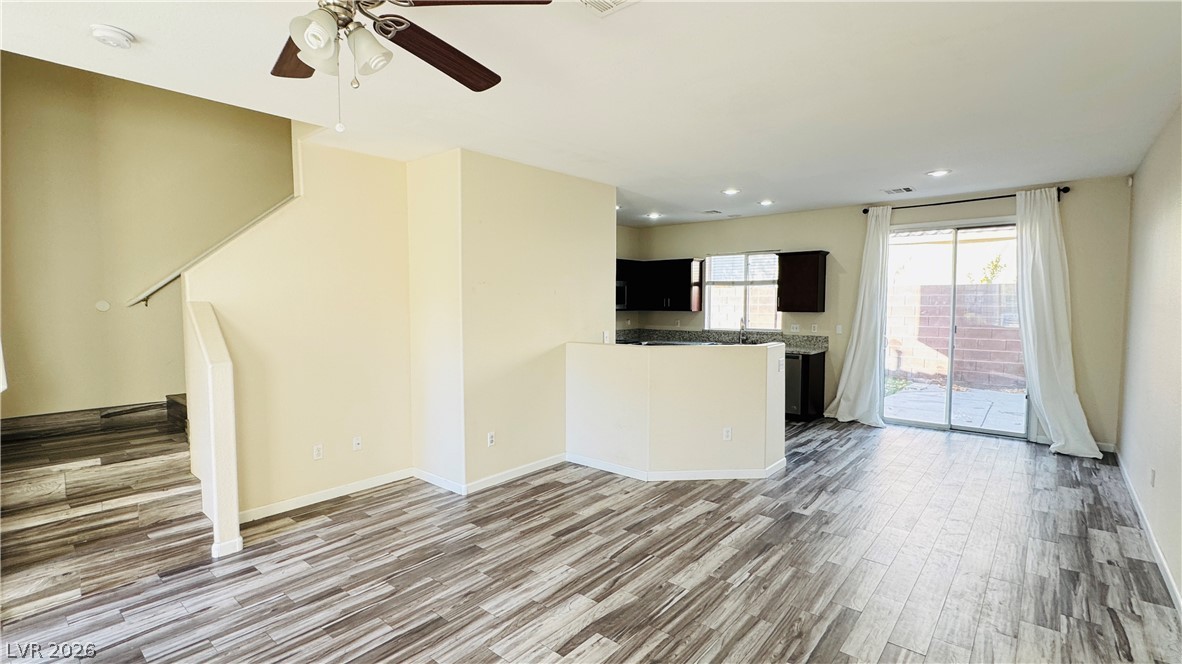 2713 Good Fellows Street Property Photo 8