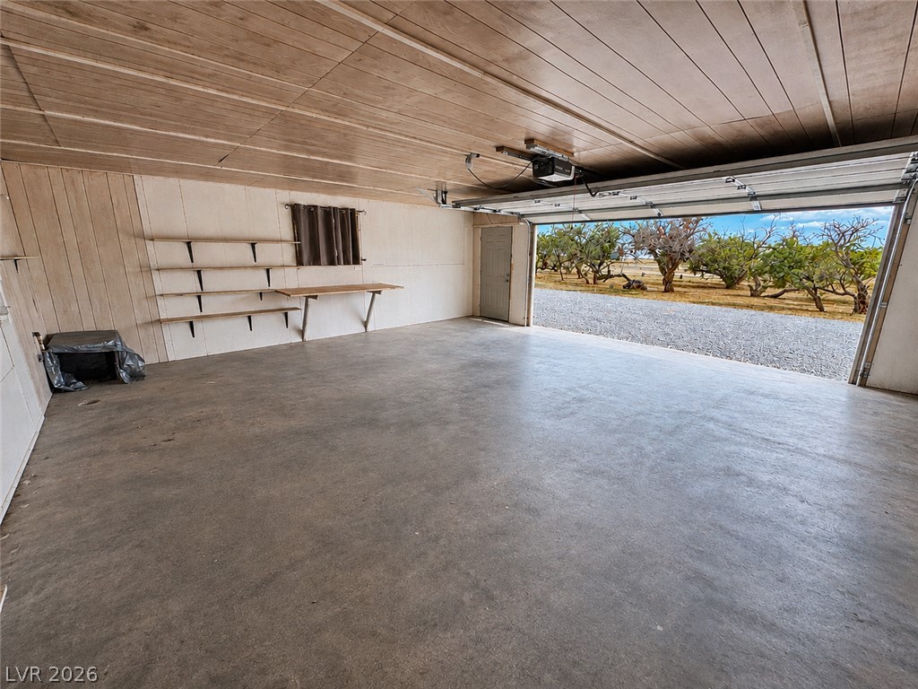 5551 Money Street Property Photo 7