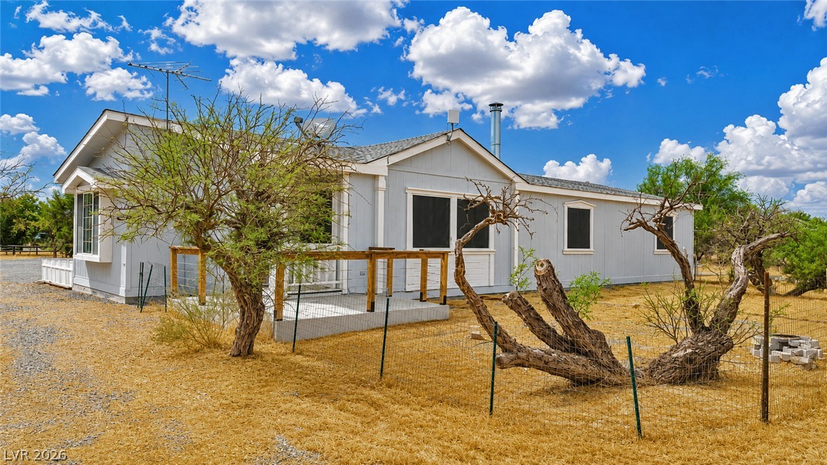 5551 Money Street Property Photo 9