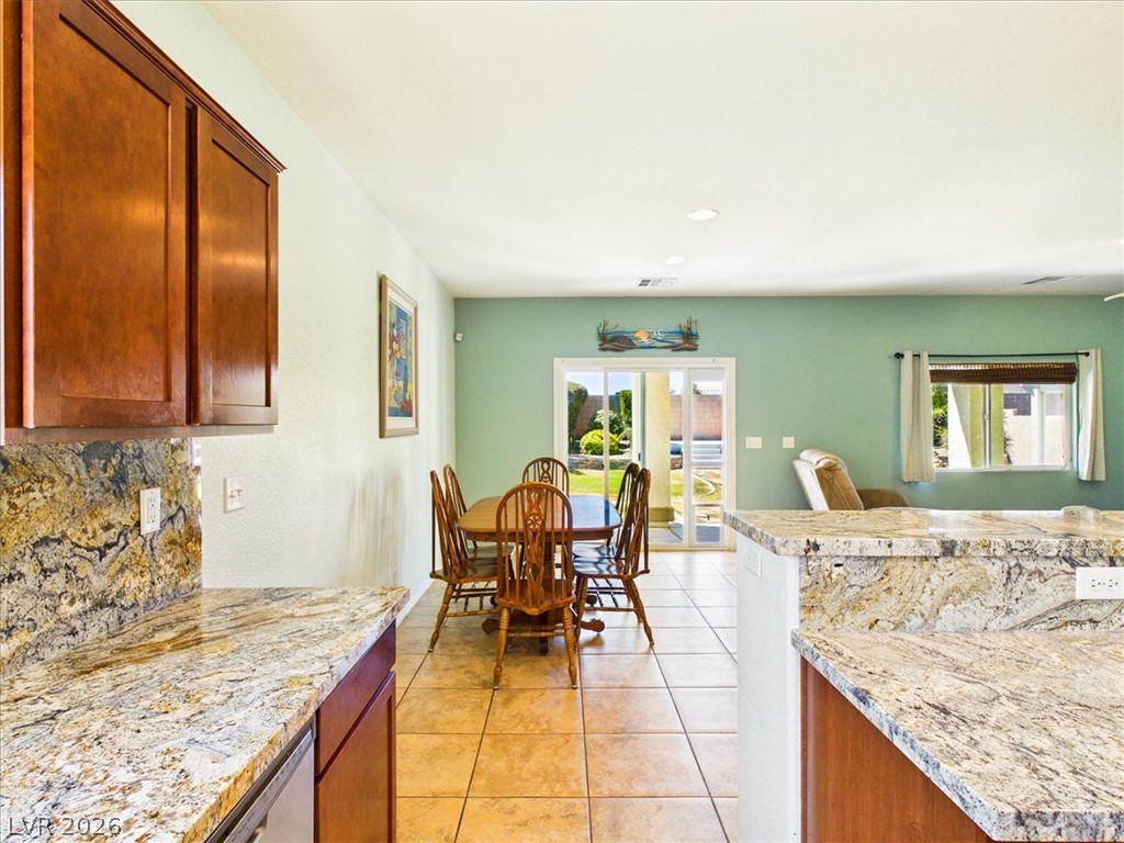 5081 East Monte Penne Way Property Photo 8